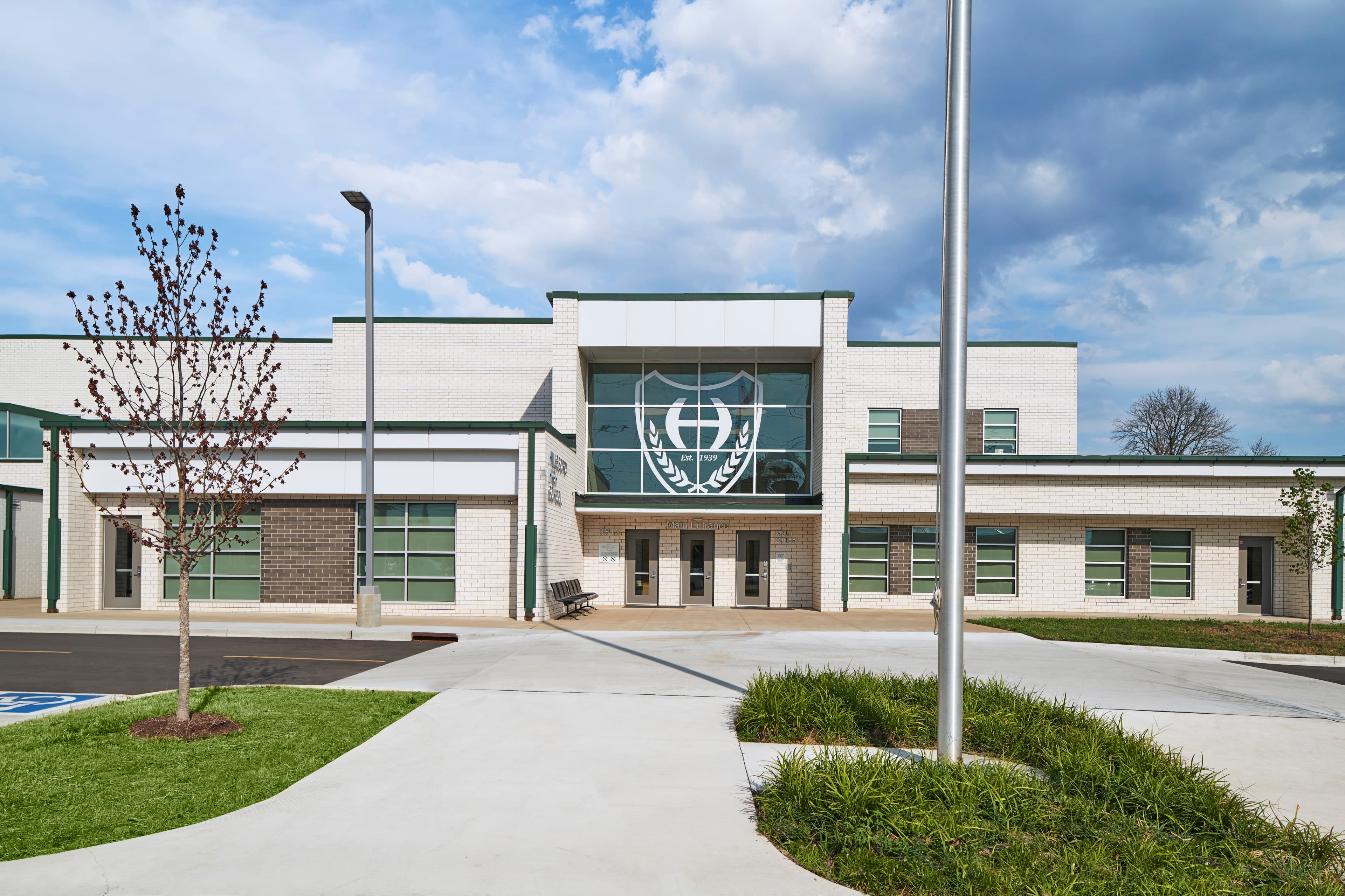 Hillsboro High School entrance in Green Hills, Nashville